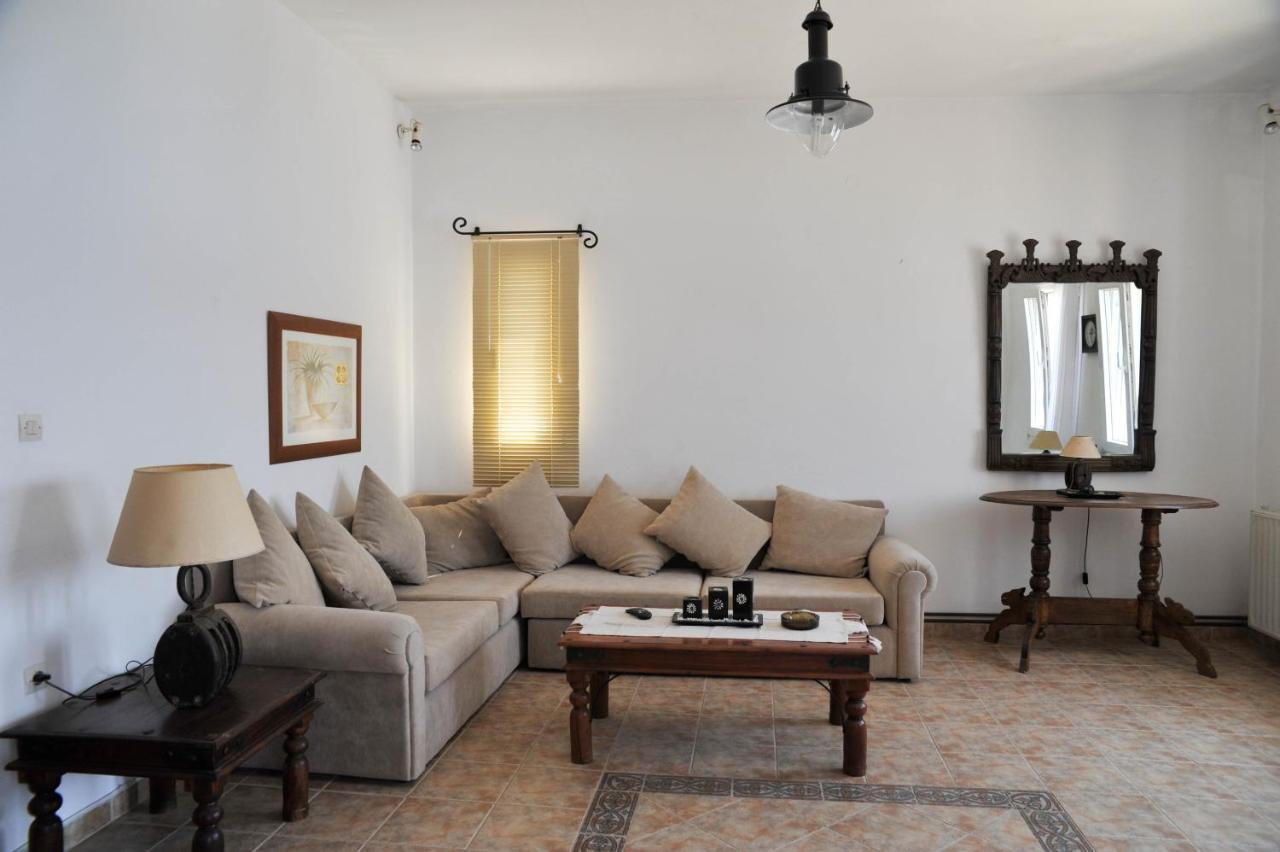 Atlazia Suites Alinda  Luaran gambar