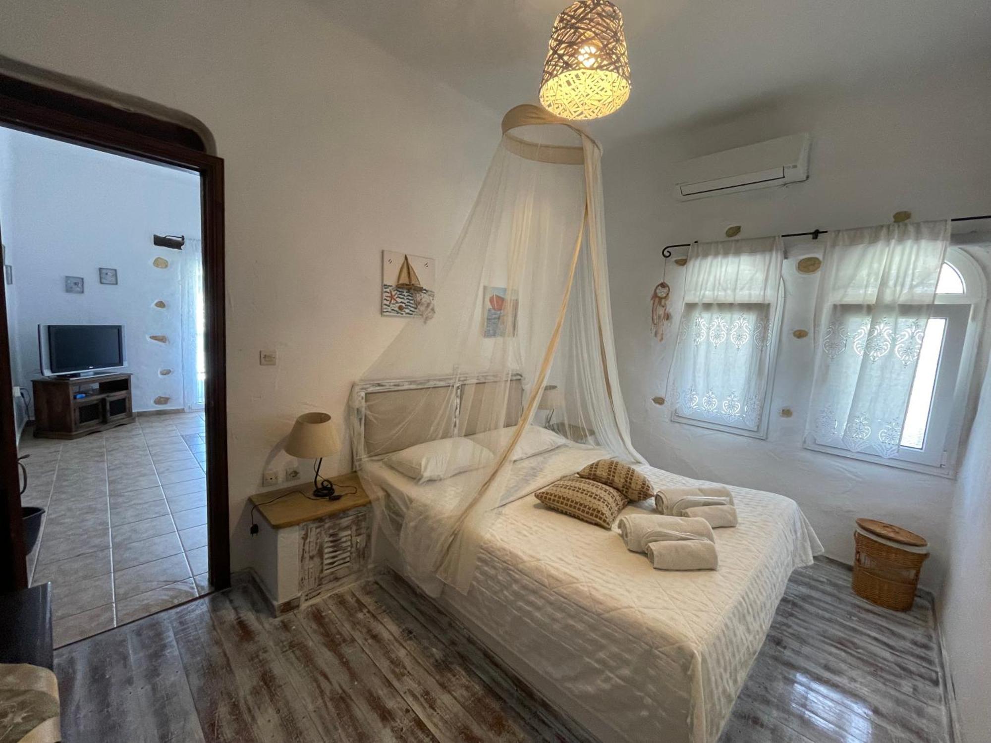 Atlazia Suites Alinda  Luaran gambar