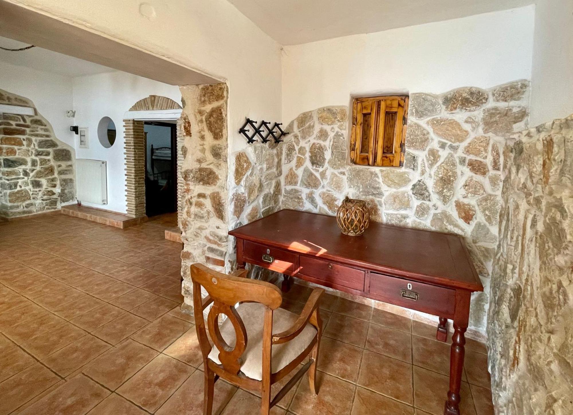Atlazia Suites Alinda  Luaran gambar