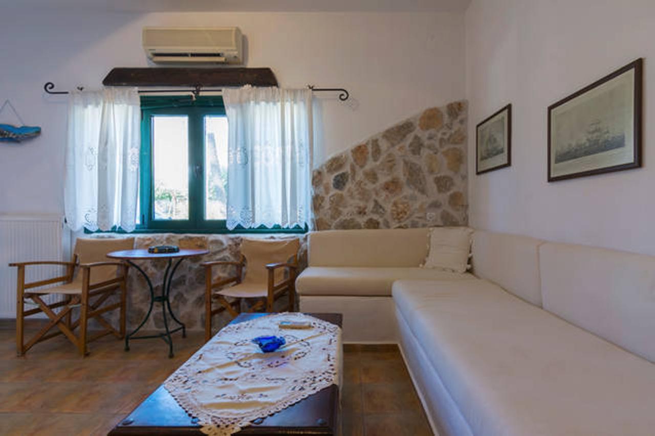 Atlazia Suites Alinda  Luaran gambar